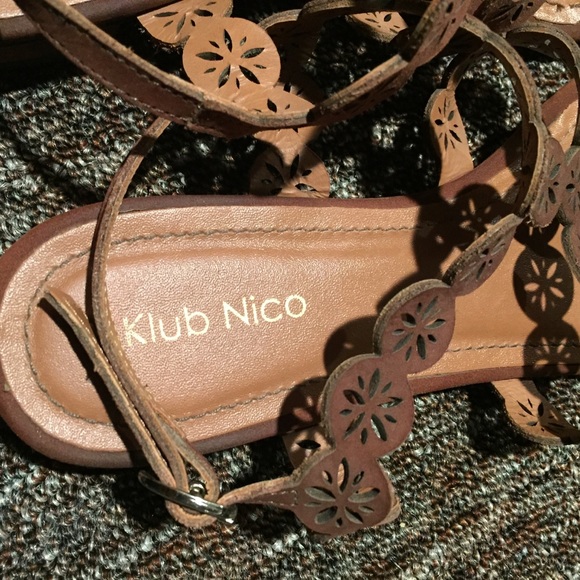 Brown Cutout Lace Up Sandals - Picture 3 of 5